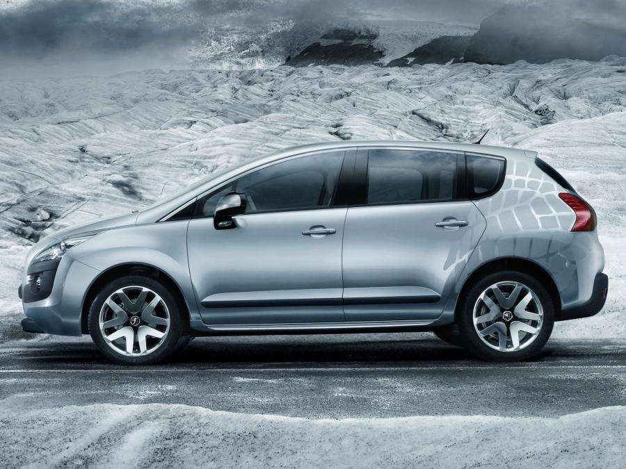  Peugeot Prologue HYbrid4 Concept 2008 года  (фото 8 из 12)